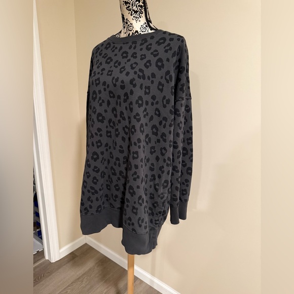 Old Navy Tunic Sweater - Picture 4 of 8